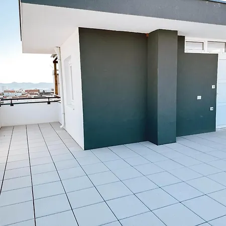 New 2 Bed, 1 Bath In * Zadar