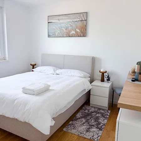 Villa Branimir 2 Bed, 1 Bath In Zadar
